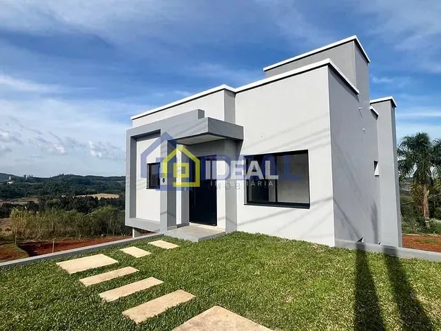 Casa com 104m² 3 quartos e 1 banheiro, à venda, no bairro Santa Terezinha em Concórdia