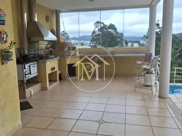 Casa com 600m² 4 quartos e 6 banheiros, à venda, no bairro Residencial Tambore III em Santana de Parnaíba
