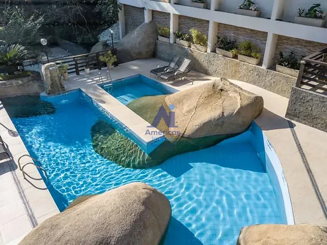 Casa com 1500m² 8 quartos e 9 banheiros, à venda, no bairro Guaratiba em Rio de Janeiro