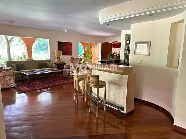 Casa com 1440m² 4 quartos e 7 banheiros, à venda, no bairro Alphaville Residencial Um em Barueri
