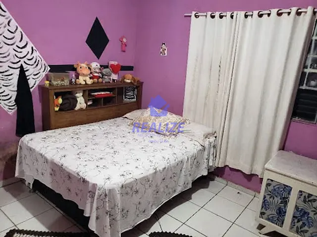 Casa com 250m² 3 quartos e 1 banheiro, à venda, no bairro Jardim Peabiru em Botucatu