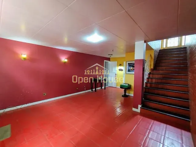 Casa com 720m² 3 quartos e 1 banheiro, à venda, no bairro Laranjal em Volta Redonda