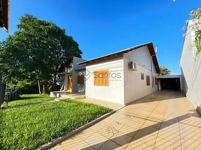 Casa 4 quartos e 4 banheiros, à venda, no bairro Penha em Ijuí