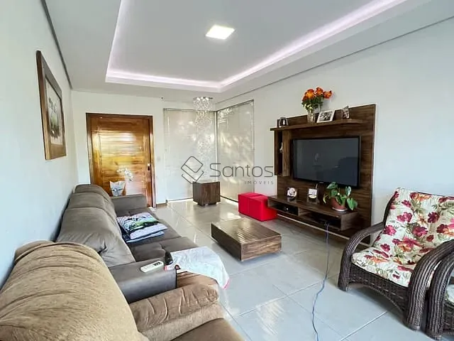 Casa 4 quartos e 4 banheiros, à venda, no bairro Penha em Ijuí