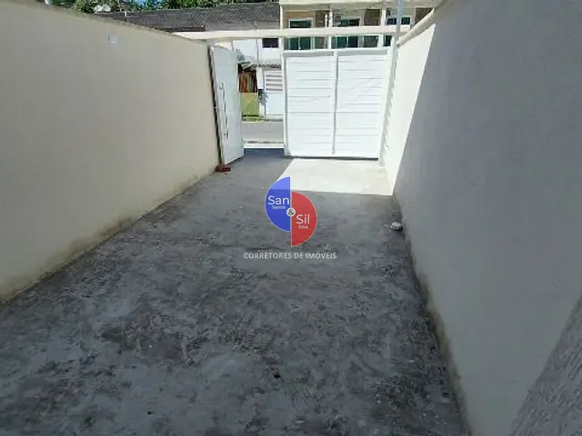 Casa 2 quartos e 2 banheiros, à venda, no bairro Cachoeira Grande (Rio do Ouro) em Magé