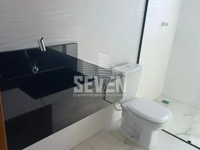 Casa com 243m² 4 quartos e 2 banheiros, à venda, no bairro Riviera Santa Cristina L em Arandu