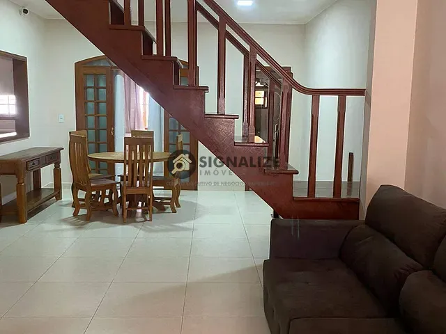 Casa com 360m² 4 quartos e 3 banheiros, à venda, no bairro Jardim Excelsior em Cabo Frio