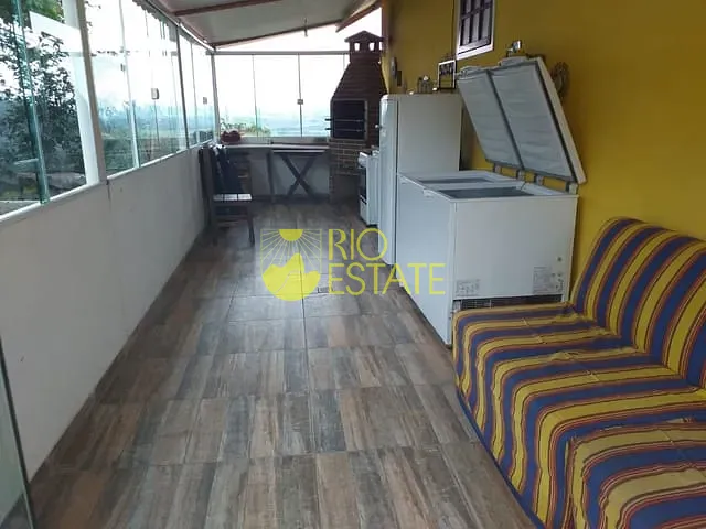 Casa com 250m² 2 quartos e 1 banheiro, à venda, no bairro Penedo em Itatiaia