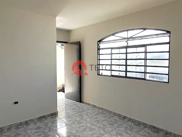 Casa com 150m² 3 quartos e 1 banheiro, à venda, no bairro Jardim Alvorada em Maringá
