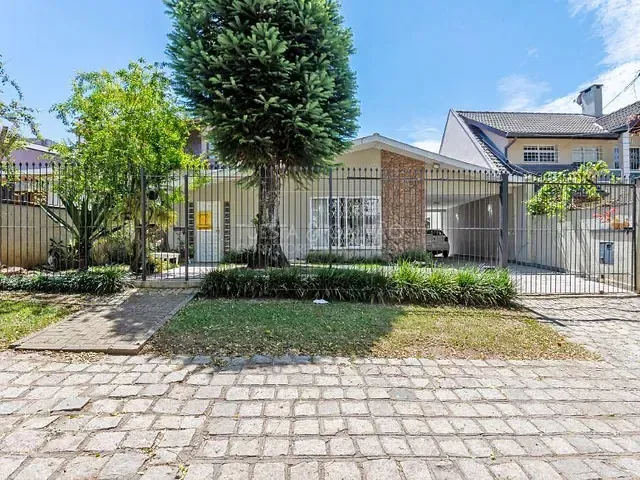 Casa com 343m² 4 quartos e 5 banheiros, à venda, no bairro Água Verde em Curitiba