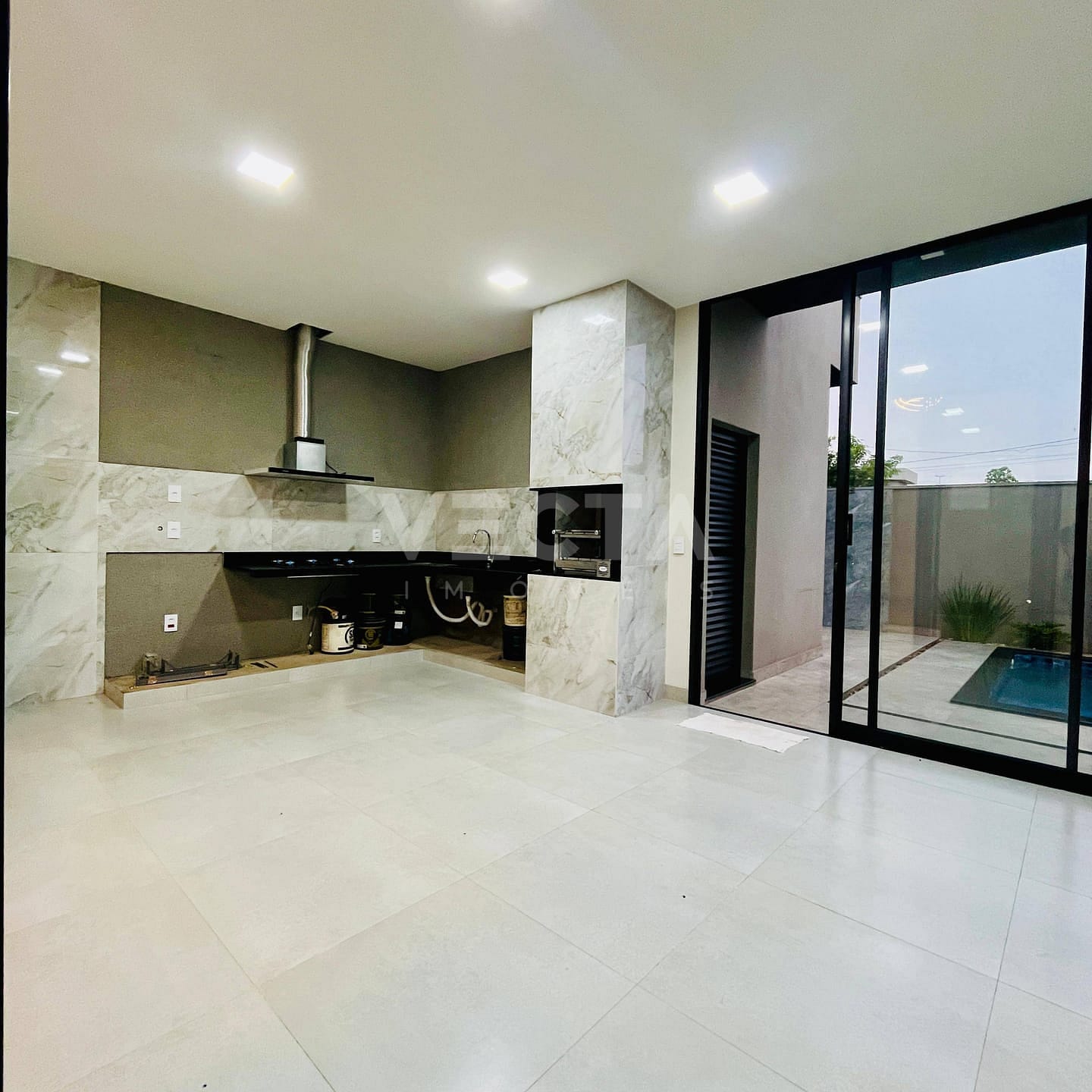 Casa à venda com 3 quartos, 175m² - Foto 7