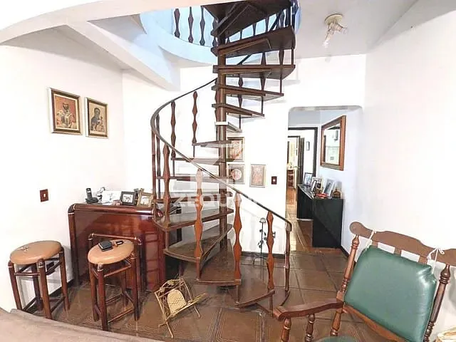 Casa com 106m² 3 quartos e 3 banheiros, à venda, no bairro Bela Vista em Osasco