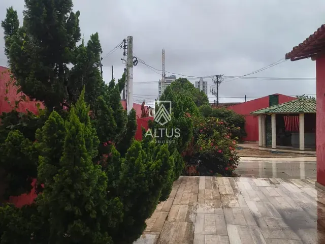 Terreno com 900m², à venda, no bairro Santa Mônica em Feira de Santana