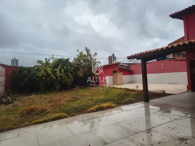 Terreno com 900m², à venda, no bairro Santa Mônica em Feira de Santana