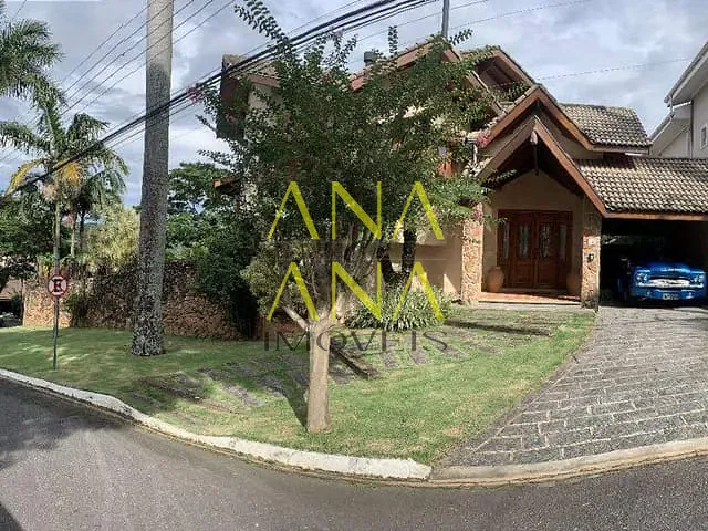 Casa com 1300m² 3 quartos e 4 banheiros, à venda, no bairro Condomínio Santa Helena I em Bragança Paulista