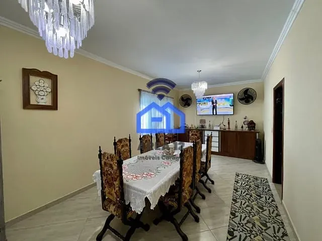 Casa com 316m² 2 quartos e 3 banheiros, à venda, no bairro Golfinho em Caraguatatuba