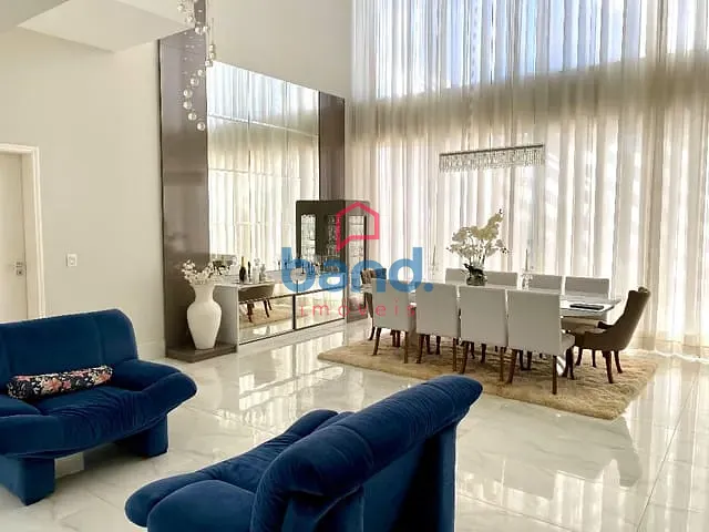 Casa com 800m² 3 quartos e 5 banheiros, à venda, no bairro Portal dos Bandeirantes II em Porto Feliz