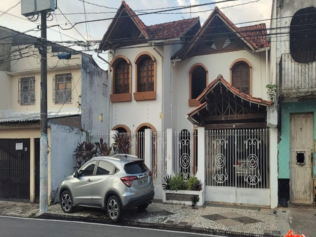 Casa com 400m² 3 quartos e 1 banheiro, à venda, no bairro Marco em Belém