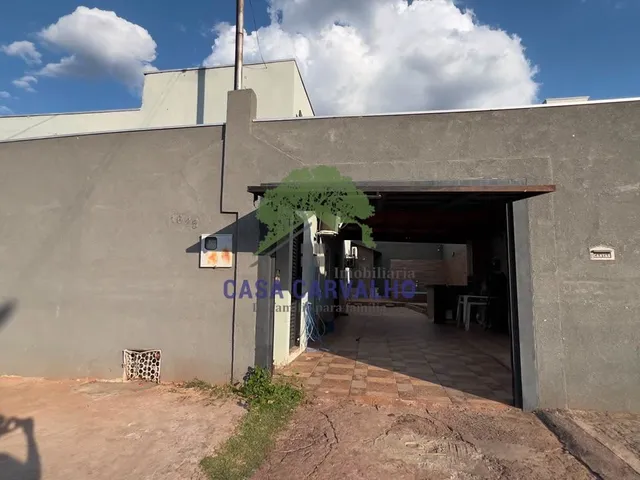 Casa 3 quartos e 4 banheiros, à venda, no bairro Guaicurus em Corumbá
