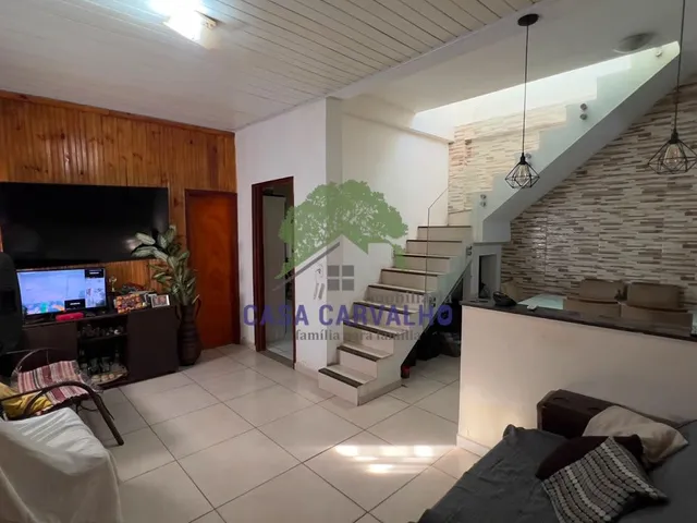 Casa 3 quartos e 4 banheiros, à venda, no bairro Guaicurus em Corumbá