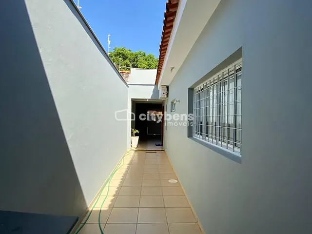 Casa 3 quartos e 3 banheiros, à venda, no bairro Planalto em Araçatuba