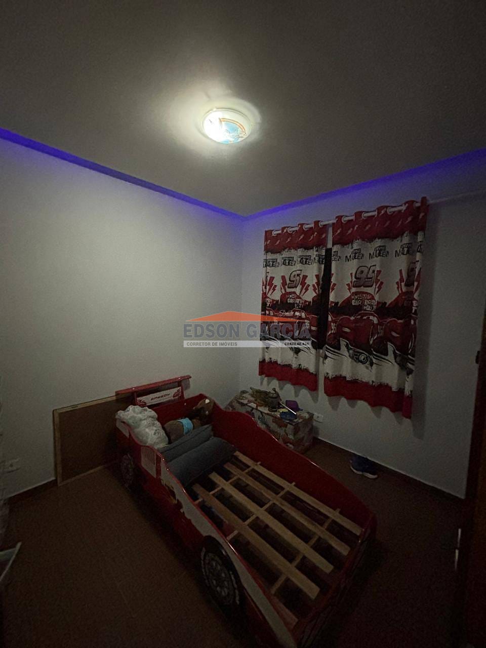Casa à venda com 3 quartos, 137m² - Foto 11