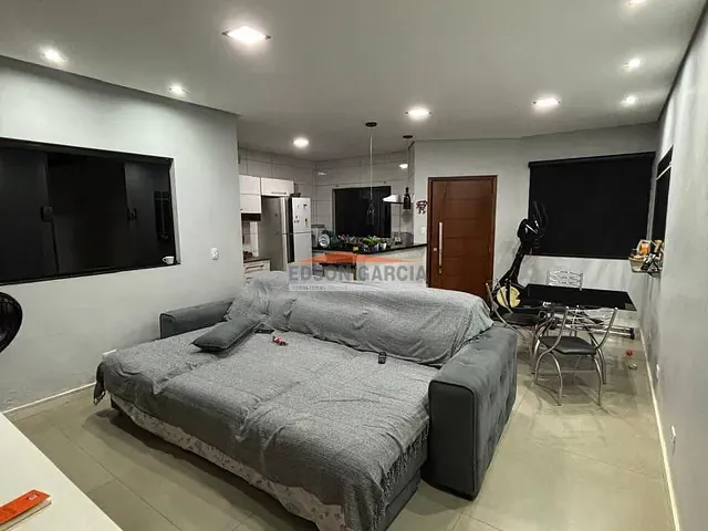 Casa com 150m² 3 quartos e 2 banheiros, à venda, no bairro Jardim Santa Rosa em Sorocaba