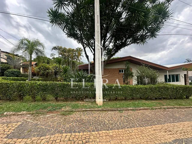 Casa com 1040m² 5 quartos e 8 banheiros, à venda, no bairro Iate Clube de Campinas em Americana