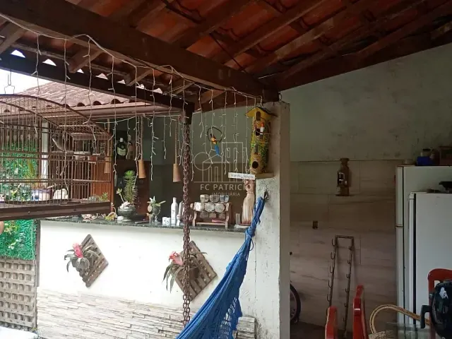 Casa com 264m² 6 quartos e 3 banheiros, à venda, no bairro Cantagalo em Guapimirim