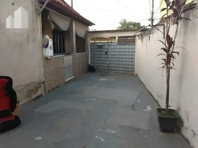 Casa com 450m² 4 quartos e 3 banheiros, à venda, no bairro Ambaí em Nova Iguaçu