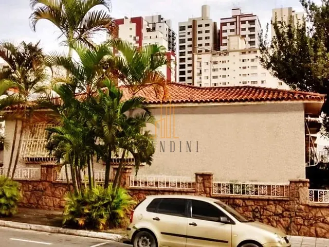 Casa com 400m² 3 quartos e 2 banheiros, à venda, no bairro Santa Paula em São Caetano do Sul