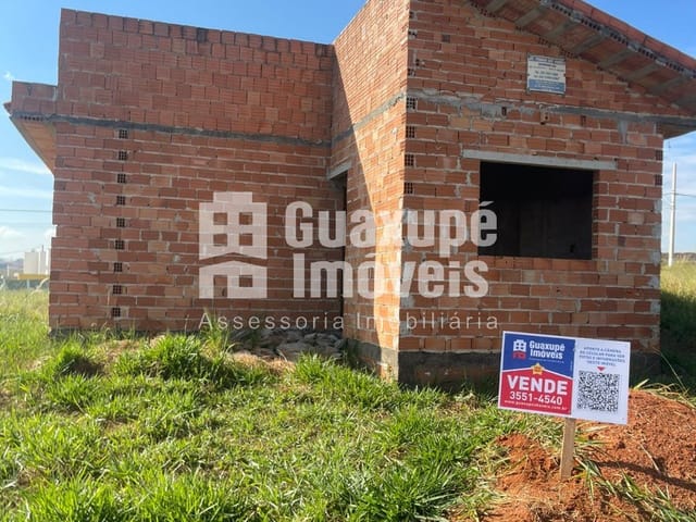 Foto do Casa - Casa em construçao de 200 metros de terreno no Residencial conquista. Area construida de 70 metros. Otima oportunidade para negócio. | Guaxupé Imóveis Ltda