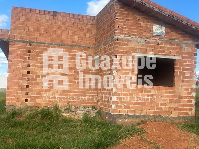 Foto do Casa - Casa em construçao de 200 metros de terreno no Residencial conquista. Area construida de 70 metros. Otima oportunidade para negócio. | Guaxupé Imóveis Ltda