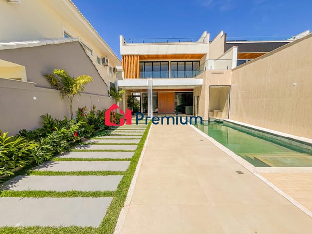 Casa 5 quartos e 6 banheiros, à venda, no bairro Barra da Tijuca em Rio de Janeiro