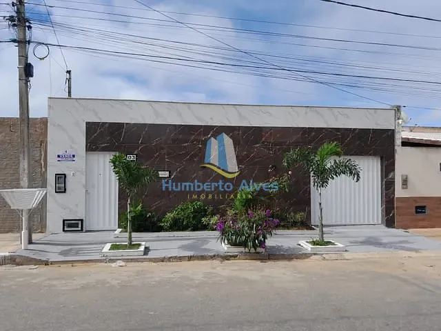Casa com 200m² 3 quartos e 2 banheiros, à venda, no bairro Felícia em Vitória da Conquista