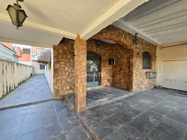 Casa 5 quartos e 4 banheiros, à venda, no bairro Bangu em Rio de Janeiro