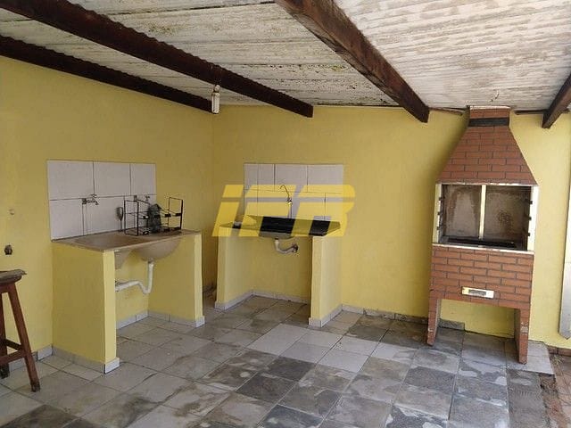 Casa, 3 quartos, 168 m² - Foto 2