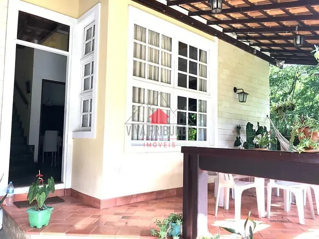 Casa com 605m² 3 quartos e 3 banheiros, à venda, no bairro Cônego em Nova Friburgo