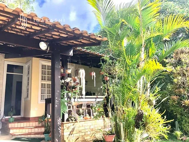Casa com 605m² 3 quartos e 3 banheiros, à venda, no bairro Cônego em Nova Friburgo