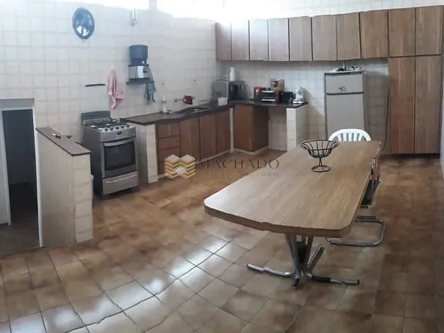 Casa com 231m² 3 quartos e 2 banheiros, à venda, no bairro Centro3 em Jundiaí