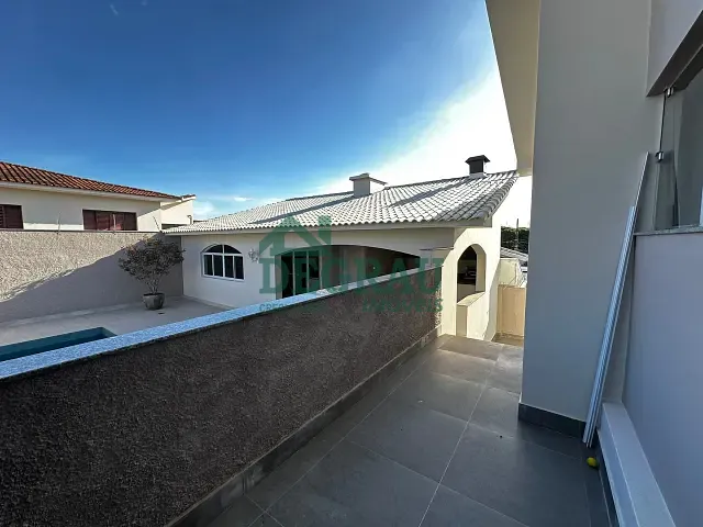 Casa 3 quartos e 3 banheiros, à venda ou para alugar, no bairro Jardim Ferrari em Itapeva