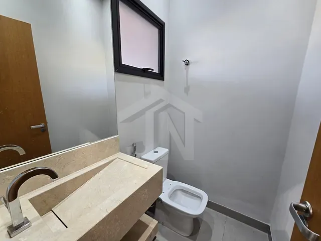Casa com 250m² 3 quartos e 5 banheiros, à venda, no bairro Jardim Cybelli em Ribeirão Preto