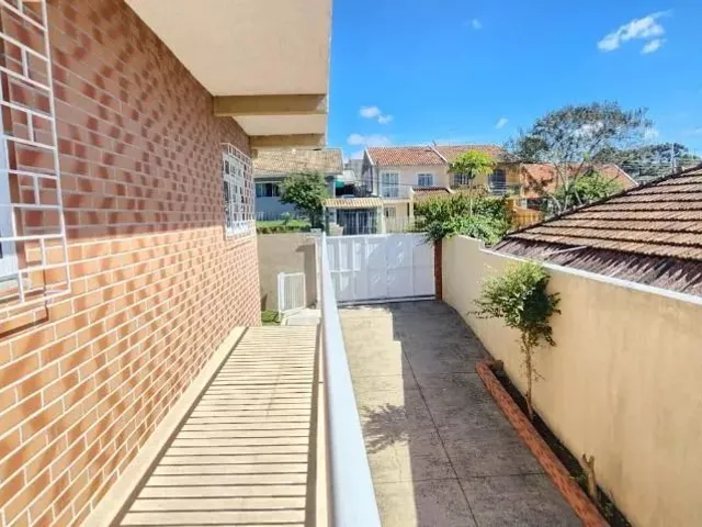 Casa com 360m² 3 quartos e 3 banheiros, à venda, no bairro Santa Cândida em Curitiba