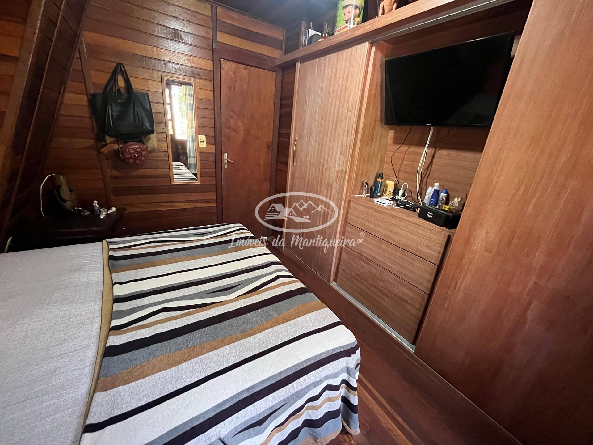 Casa à venda com 2 quartos, 69m² - Foto 12
