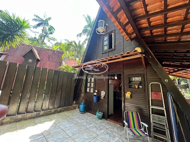 Casa 2 quartos e 2 banheiros, à venda, no bairro Fazendinha (Penedo) em Itatiaia