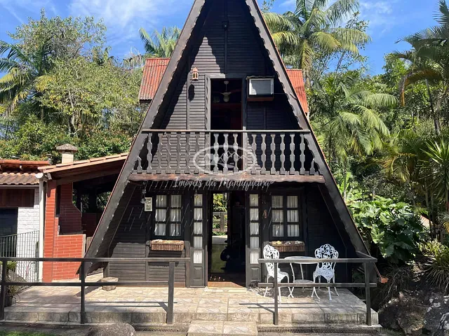 Casa 2 quartos e 2 banheiros, à venda, no bairro Fazendinha (Penedo) em Itatiaia