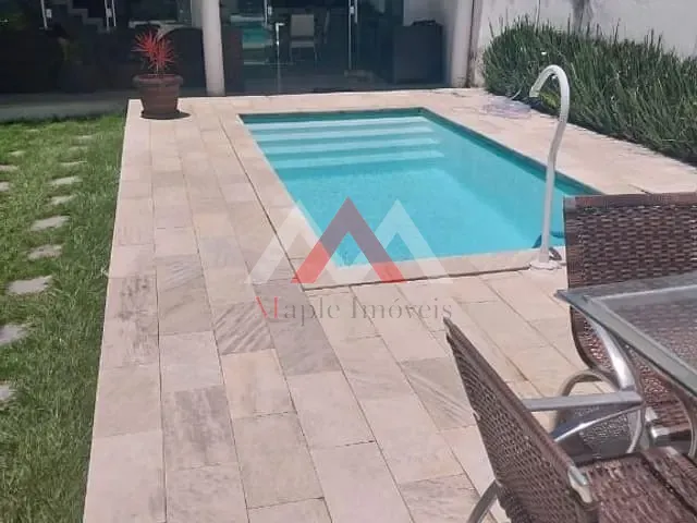 Casa com 360m² 3 quartos e 4 banheiros, à venda, no bairro Maralegre em Niterói