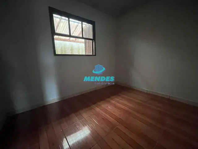 Casa com 80m² 2 quartos e 1 banheiro, à venda ou para alugar, no bairro Morada do Vale II em Gravataí