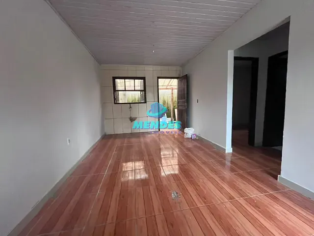 Casa com 80m² 2 quartos e 1 banheiro, à venda ou para alugar, no bairro Morada do Vale II em Gravataí