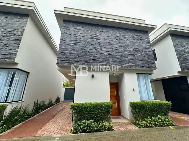 Casa 3 quartos e 4 banheiros, à venda, no bairro Maresias em São Sebastião